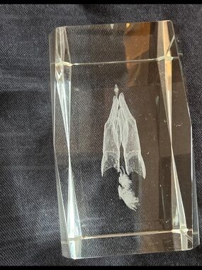 3D Laser Etched Glass Praying Hands Paperweight Block Desk Decor